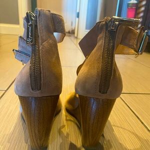 Jessica Simpson wedge heels